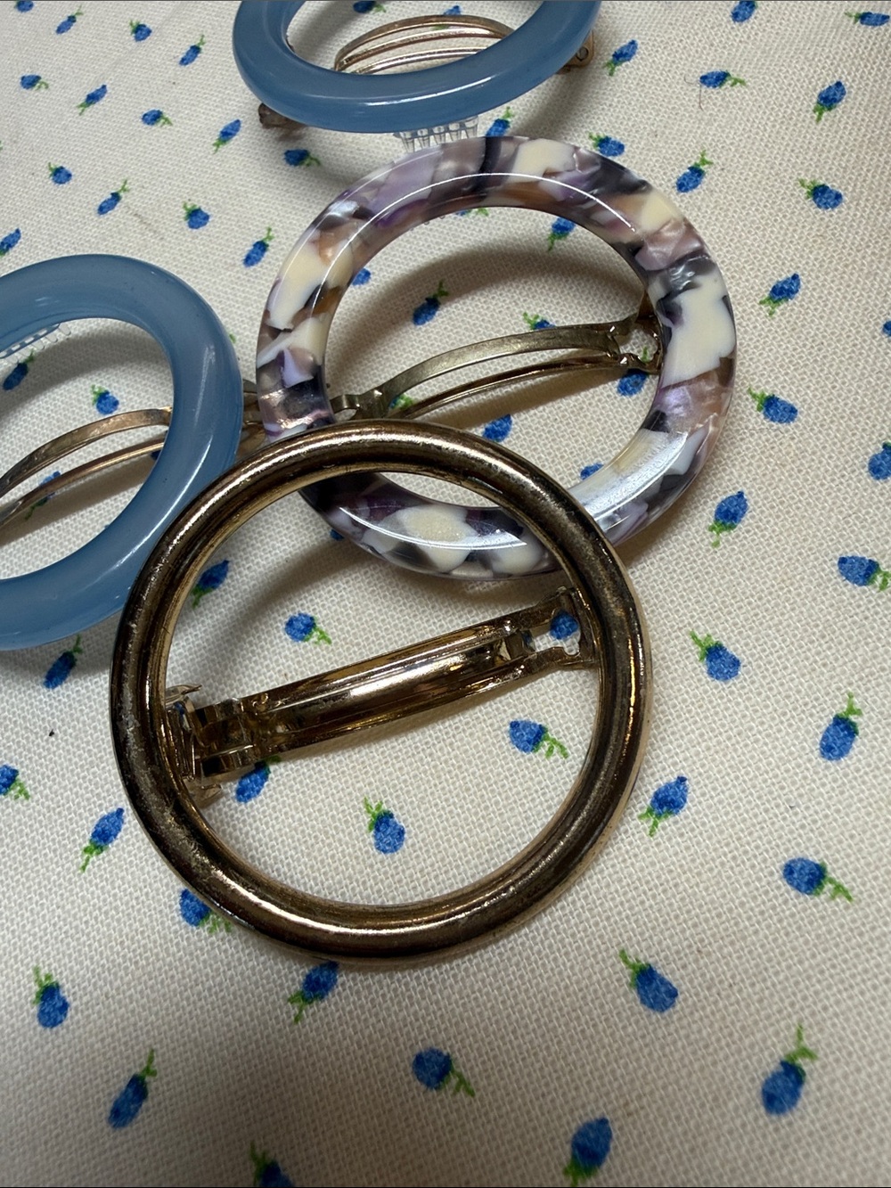 Madewell Acrylic circle Barrettes set of 4 blue gold tortoise lot - Picture 2 of 3